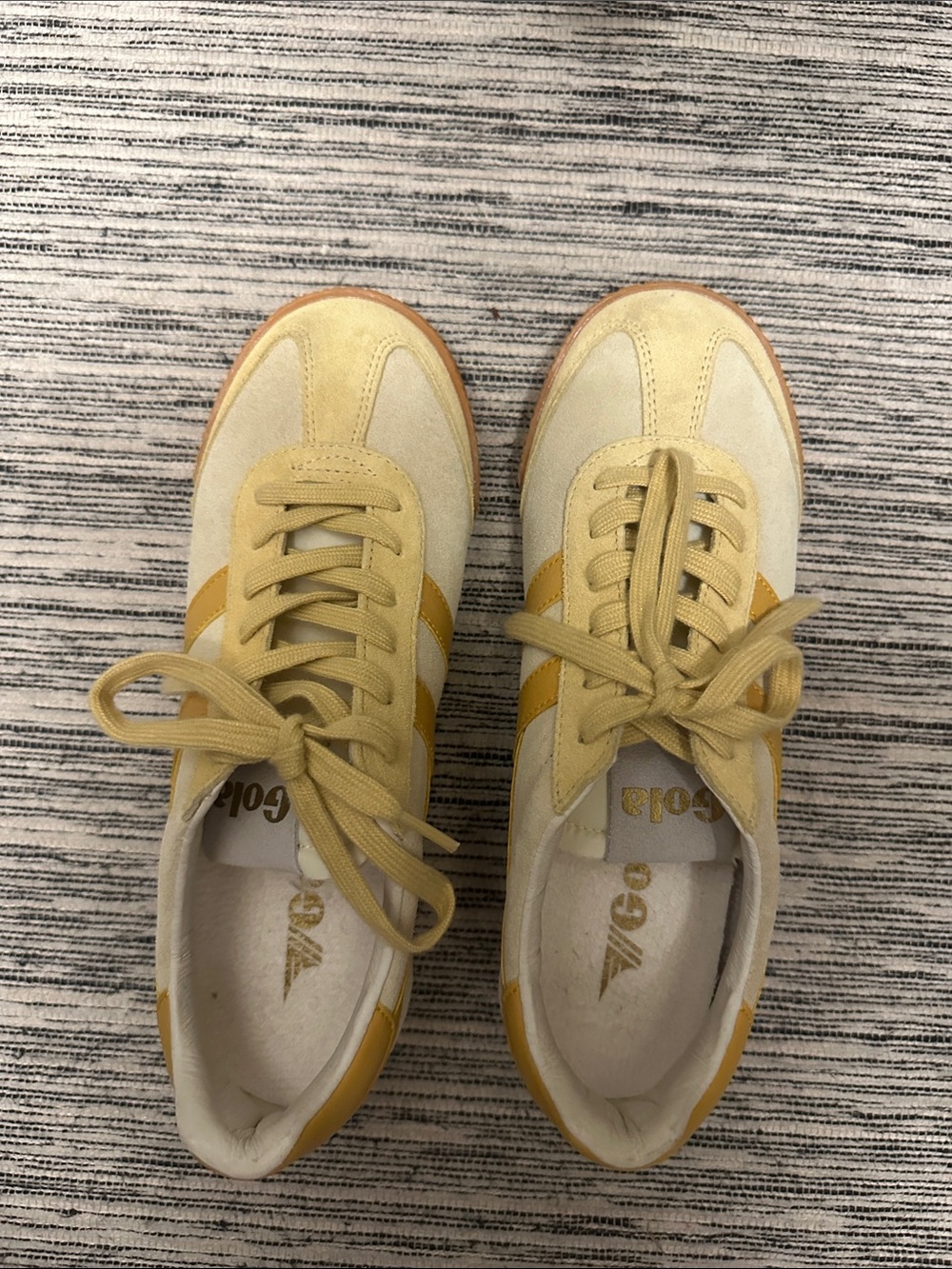 Gola tennis shoes